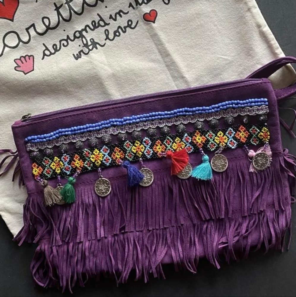 Larettamia Purple Suede Wristlet Handbag/New Without Tags/Made In Italy